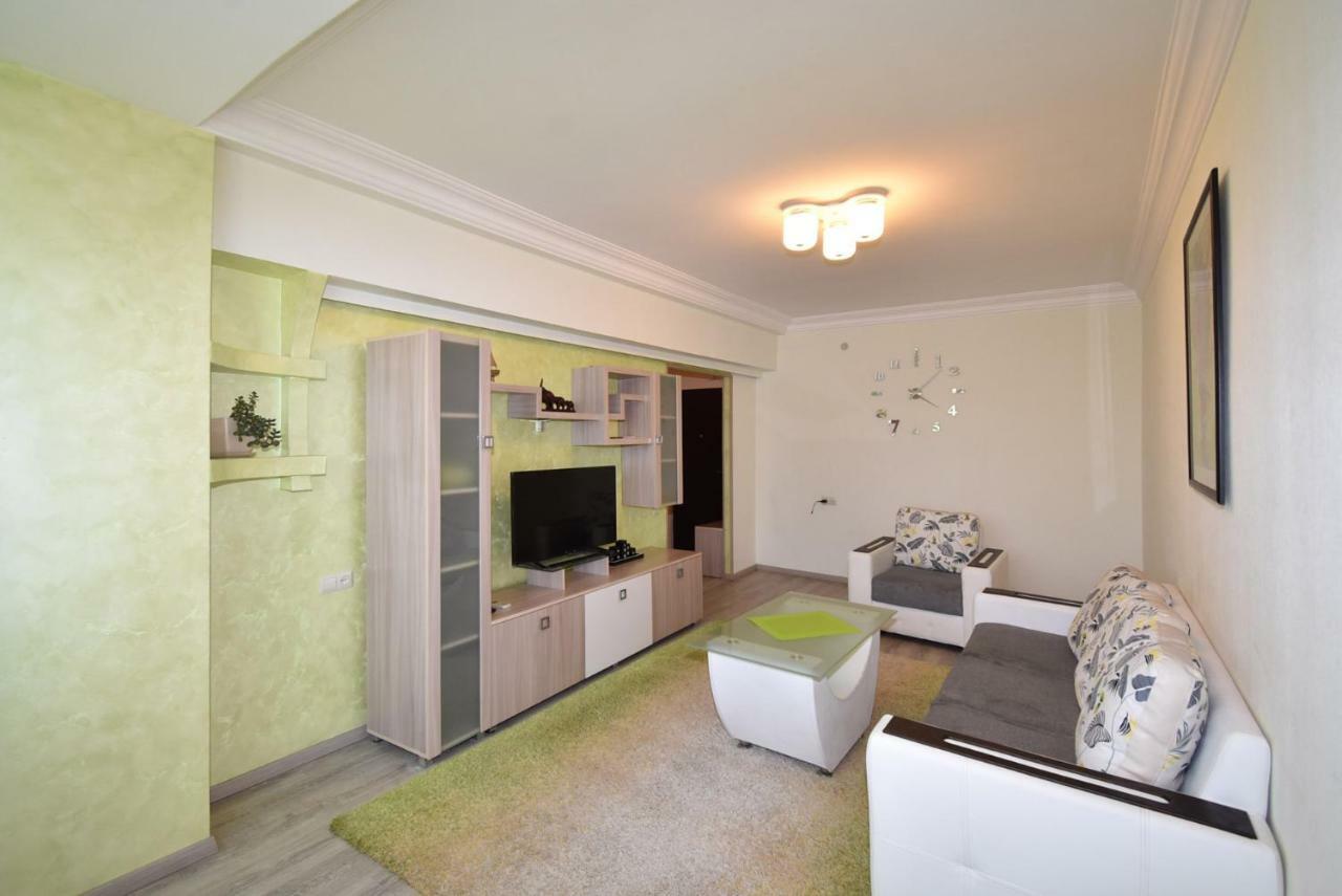 Perfect Apartment In Center Of Yerevan City Exterior foto
